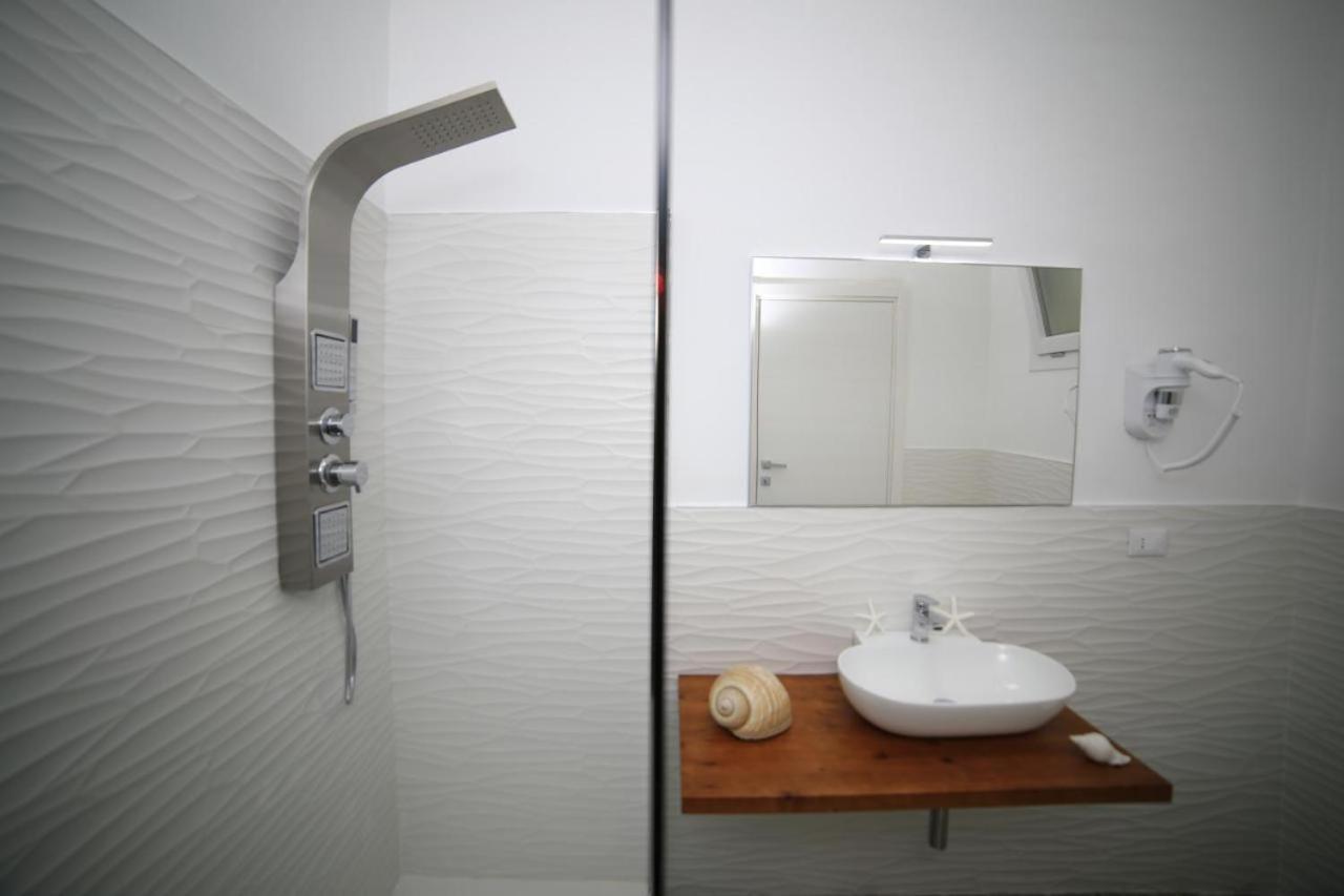 White Aurora Rooms Porto Cesareo Exteriér fotografie