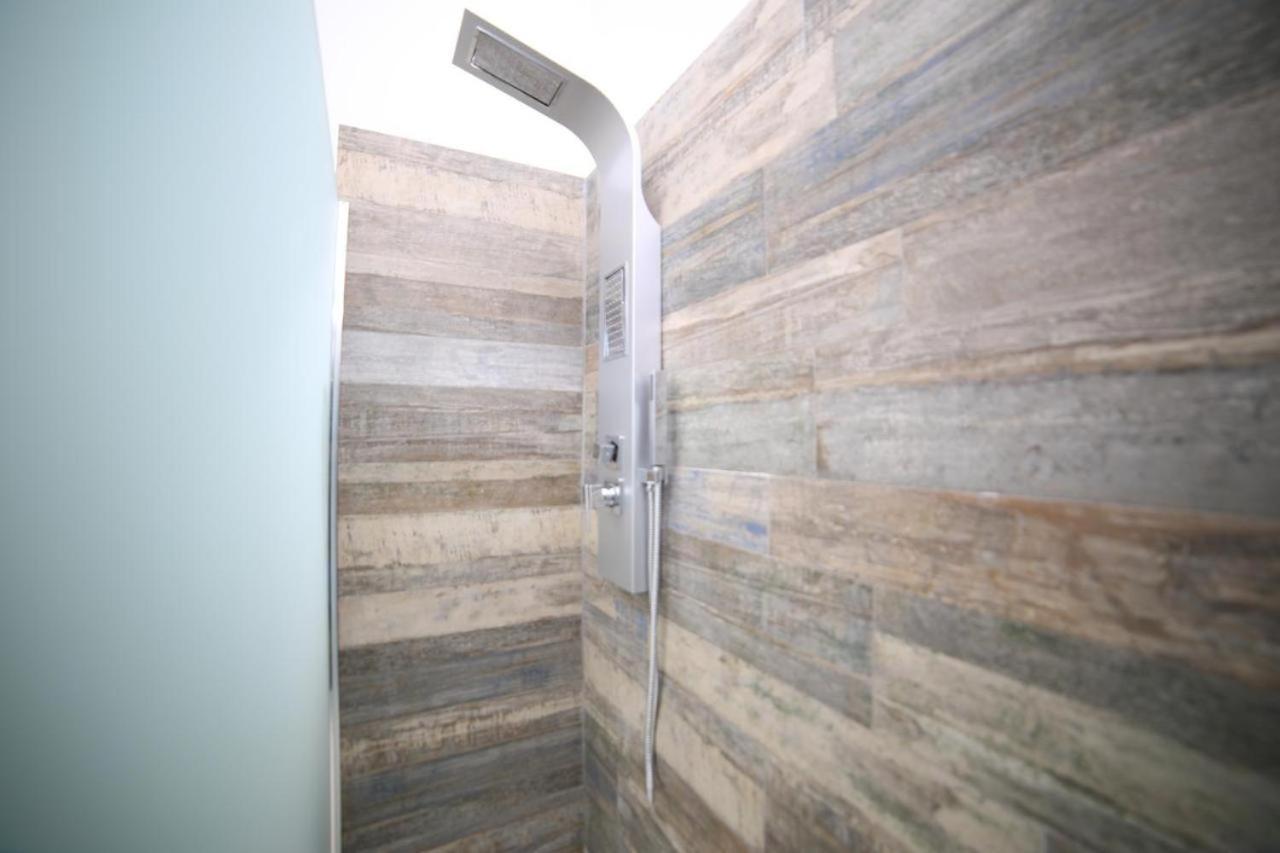 White Aurora Rooms Porto Cesareo Exteriér fotografie