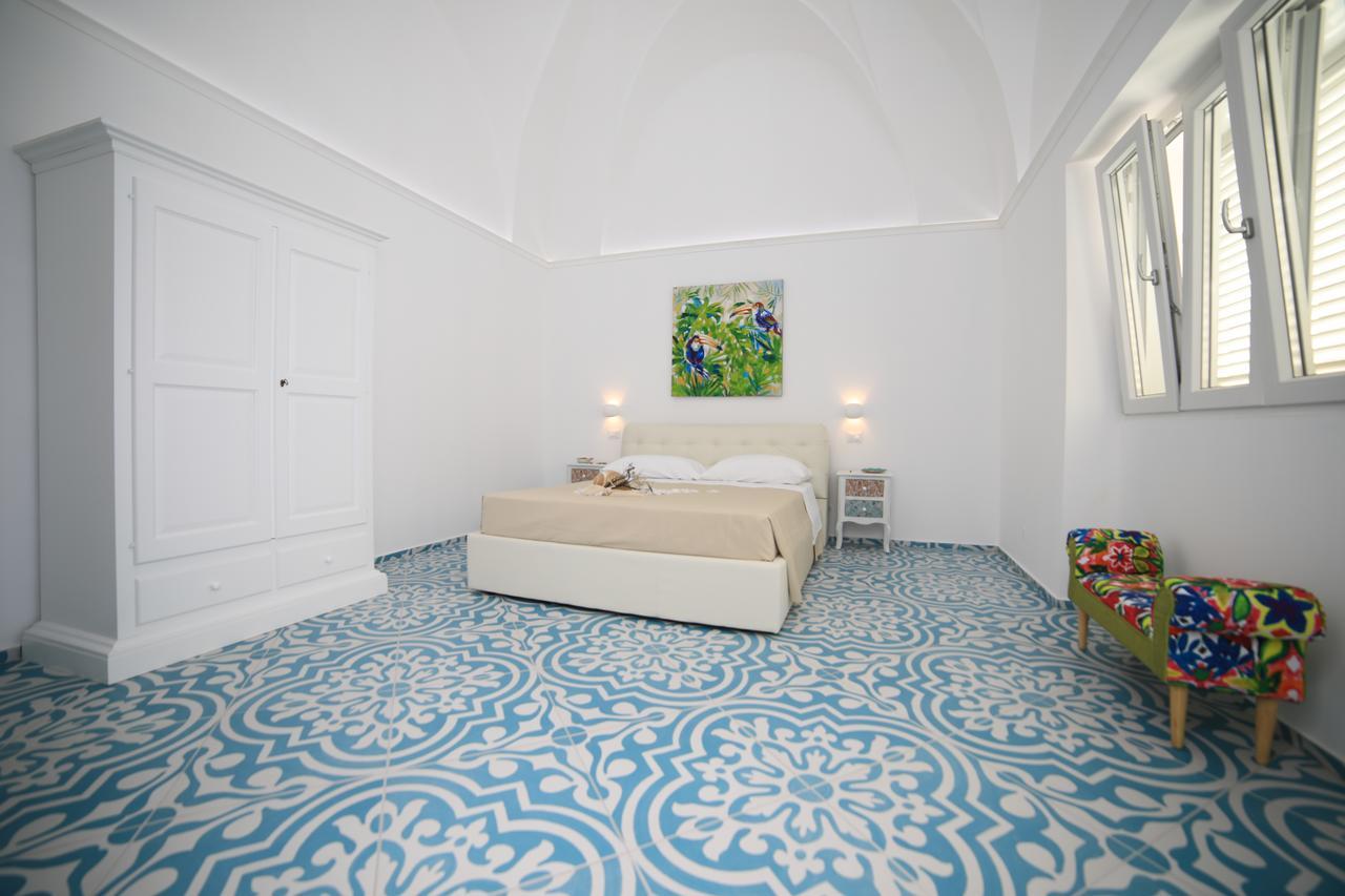 White Aurora Rooms Porto Cesareo Exteriér fotografie