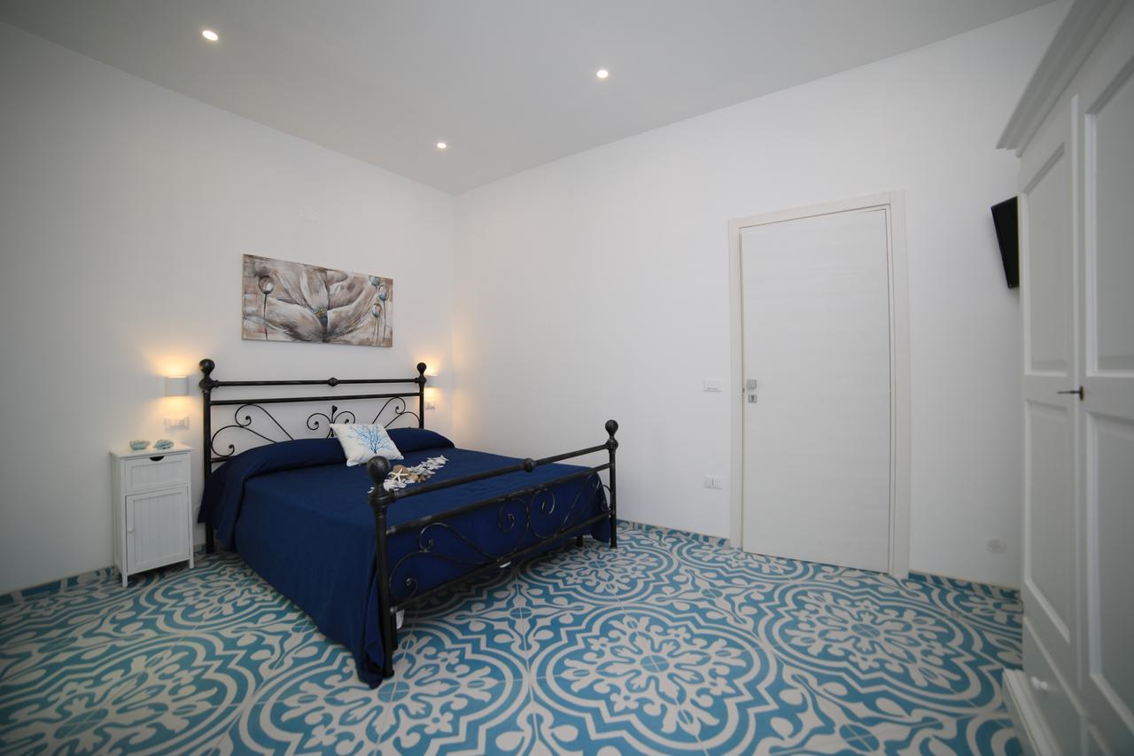 White Aurora Rooms Porto Cesareo Exteriér fotografie