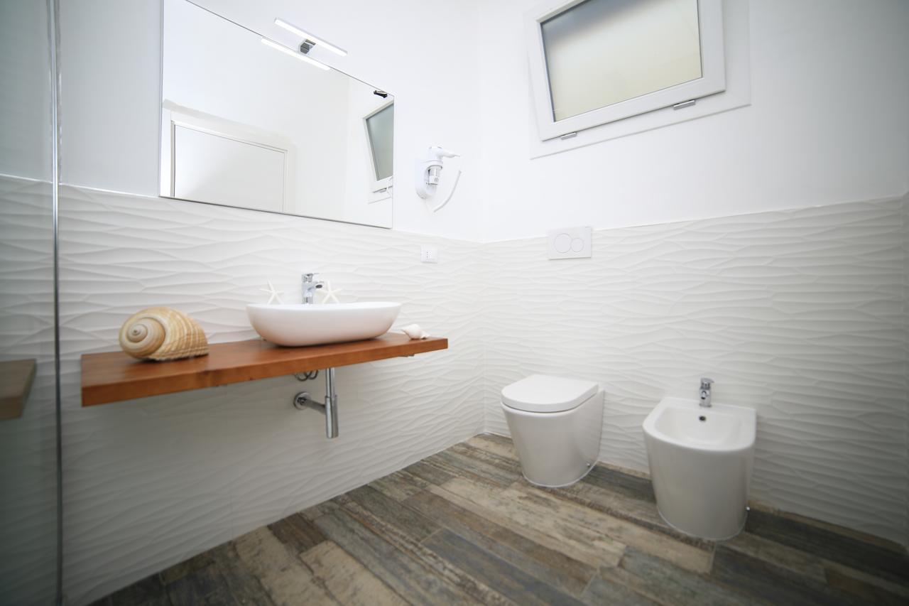 White Aurora Rooms Porto Cesareo Exteriér fotografie