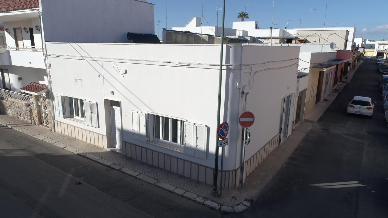 White Aurora Rooms Porto Cesareo Exteriér fotografie